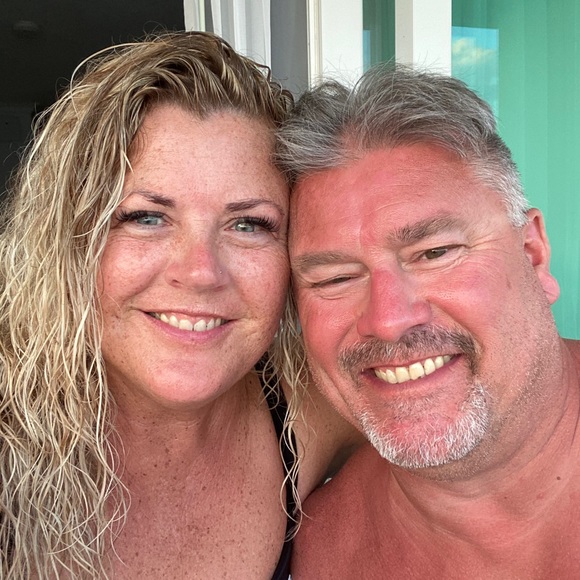 Meet your Posher, Cheryl - Picture 1 of 1